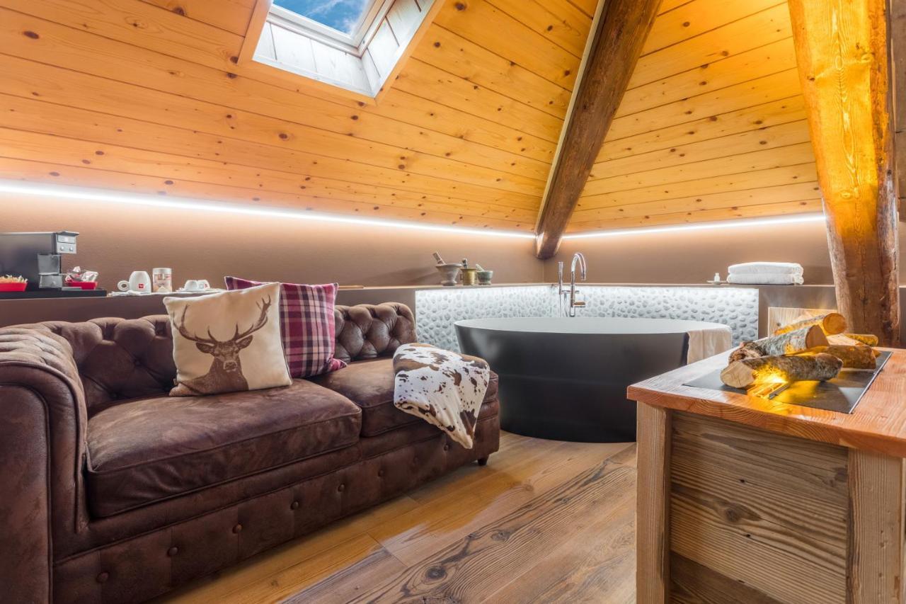 John Luxury Suites Folgaria Buitenkant foto