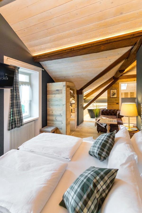 John Luxury Suites Folgaria Buitenkant foto