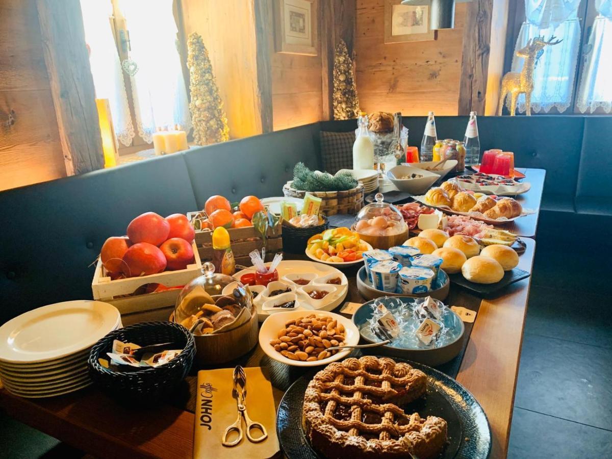 John Luxury Suites Folgaria Buitenkant foto